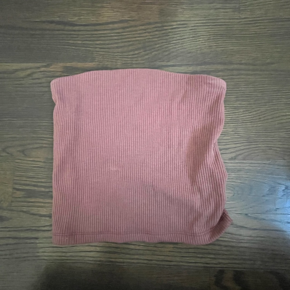 AE ribbed mauve tube top